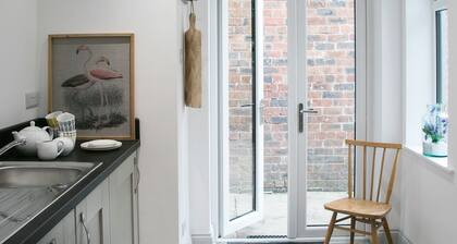 Deluxe 2 bedroom apartment