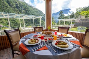 Desayuno buffet incluido todos los días