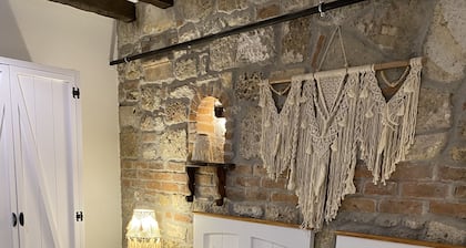 Ionia Liberty Stone Hotel