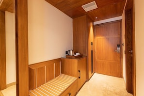 Executive-Zimmer | Minibar, Schreibtisch, Zustellbetten, kostenloses WLAN