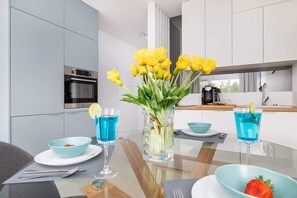 Dining - Stylish Apartment with Balcony | Parking | 250 m to the Beach (Miedzywodzie)