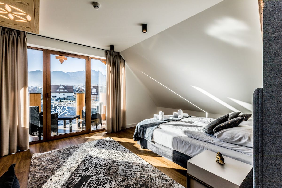 Klassieke studio suite | 2 slaapkamers, een kluis op de kamer, individueel gedecoreerd