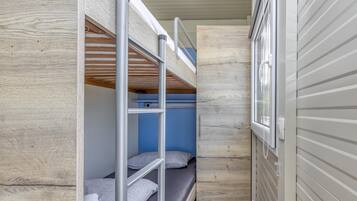 2 habitaciones y espacio para trabajar con laptop