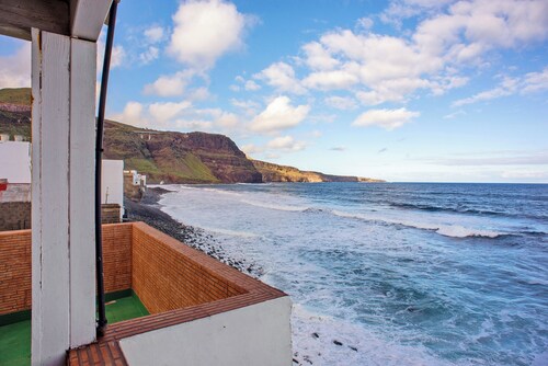 Vacation Home "Las Sales Duplex" with Sea View, Terrace & Wi-Fi