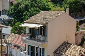 Exterior - Pavlos & Sofia Studio Apartment with Mountain View, Garden and Terrace (Corfu)