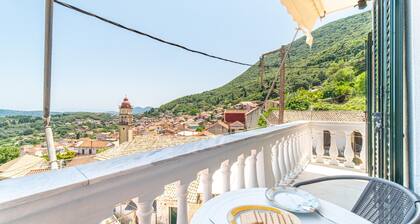 Pavlos & Sofia Apartment with Mountain View, Terrace and Balcony