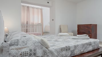 2 bedrooms, free WiFi, bed sheets