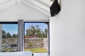 1 chambre, fer et planche à repasser, Wi-Fi gratuit, draps fournis