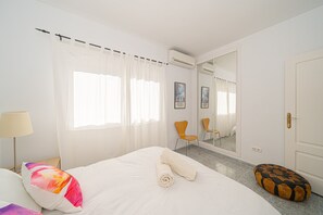 3 bedrooms, free WiFi, bed sheets