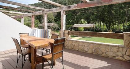 Holiday Apartment Casa de 10 - 4B with Mountain View, Shared Pool & Wi-Fi