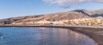 Holiday Home Vista Mar with Sea View, Shared Pool & Wi-Fi