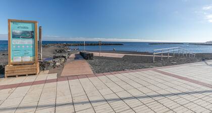 Holiday Home Vista Mar with Sea View, Shared Pool & Wi-Fi