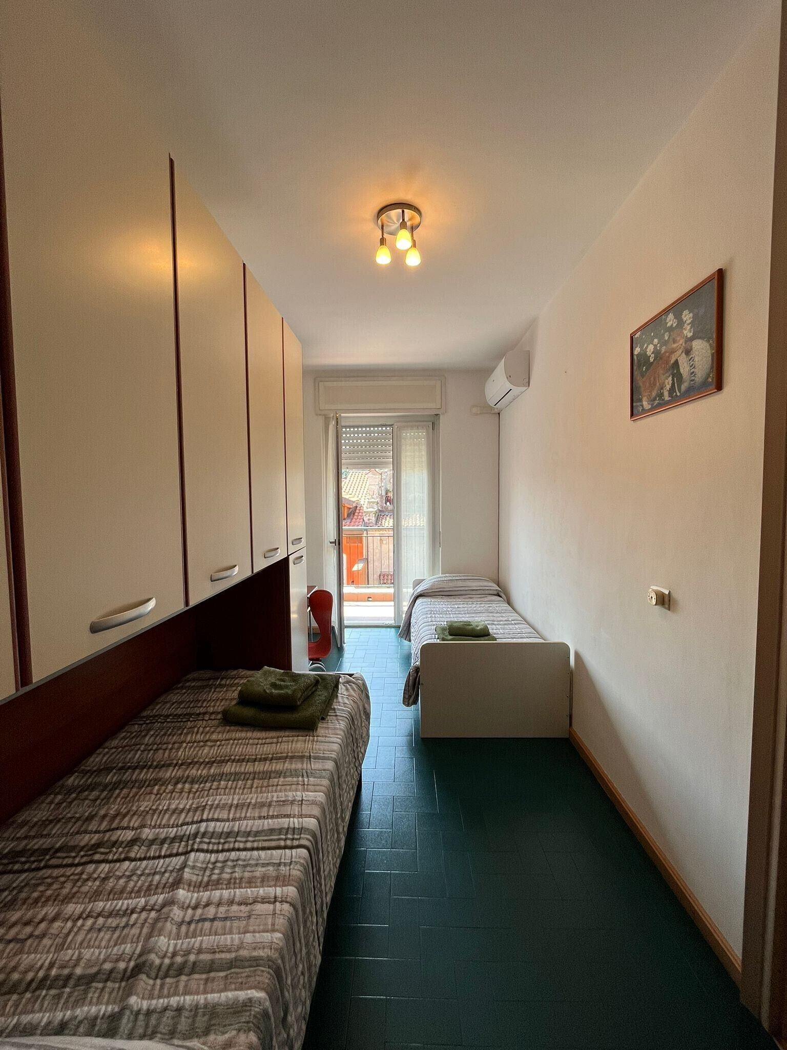 2 chambres, fer et planche à repasser, Wi-Fi gratuit, draps fournis