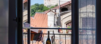 Appartement Iris Lago Maggiore met uitzicht op het meer, balkons, airco en wifi