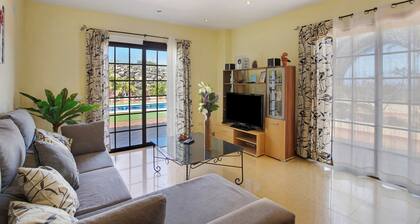 Vacation Home 'Villa Tazana' with Sea View, Pool & Wi-Fi