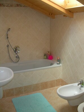 Badewanne, Bidet