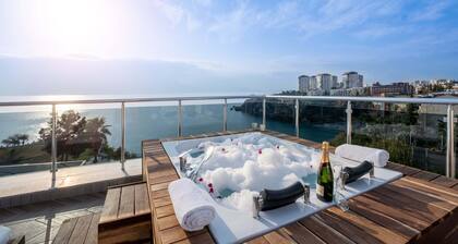 Qinn Hotel