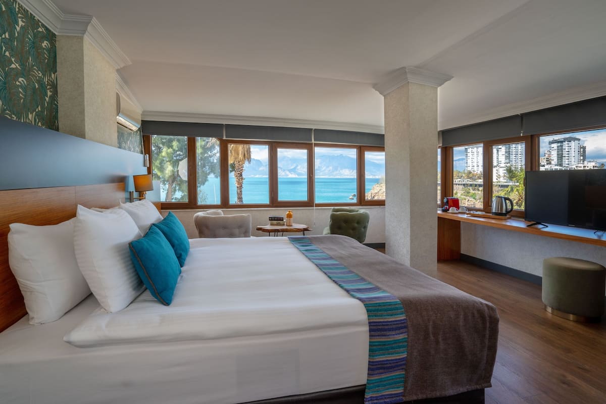 Panoramic Room, Sea View | 1 bedroom, Egyptian cotton sheets, premium bedding, Select Comfort beds