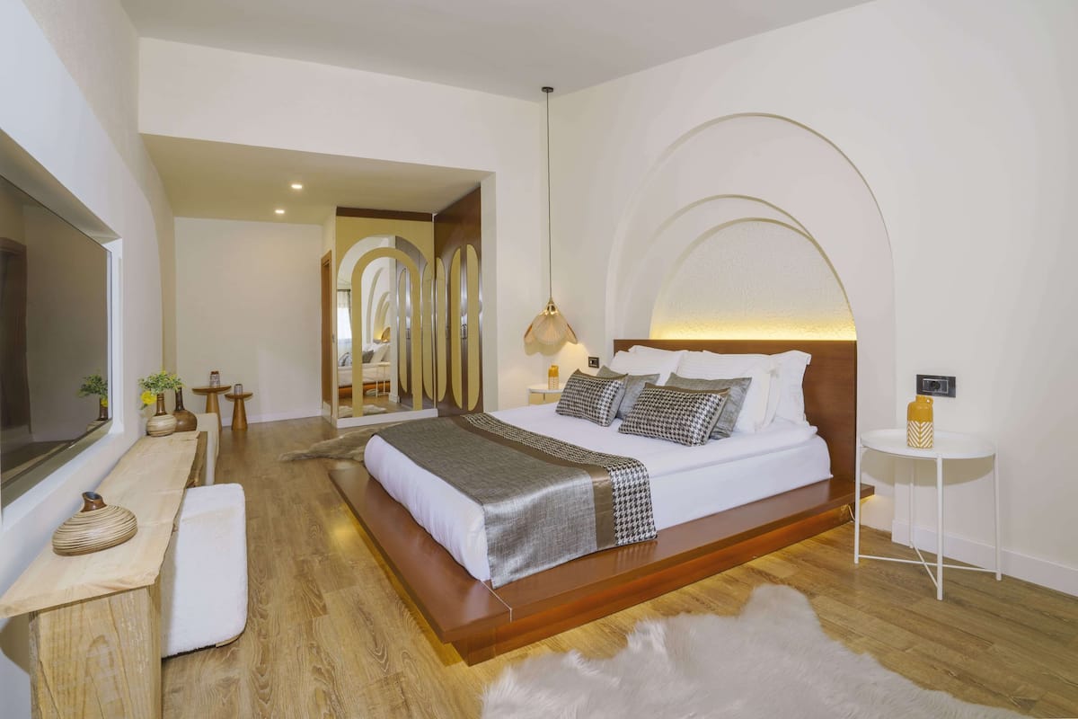 Elite Suite, Terrace, Sea View | 1 bedroom, Egyptian cotton sheets, premium bedding, Select Comfort beds