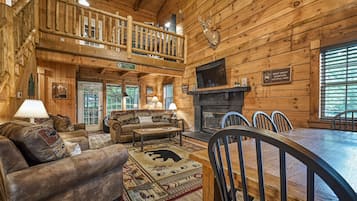 智能電視、壁爐、電子遊戲、書籍