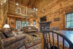 智能电视、壁炉、电子游戏、书