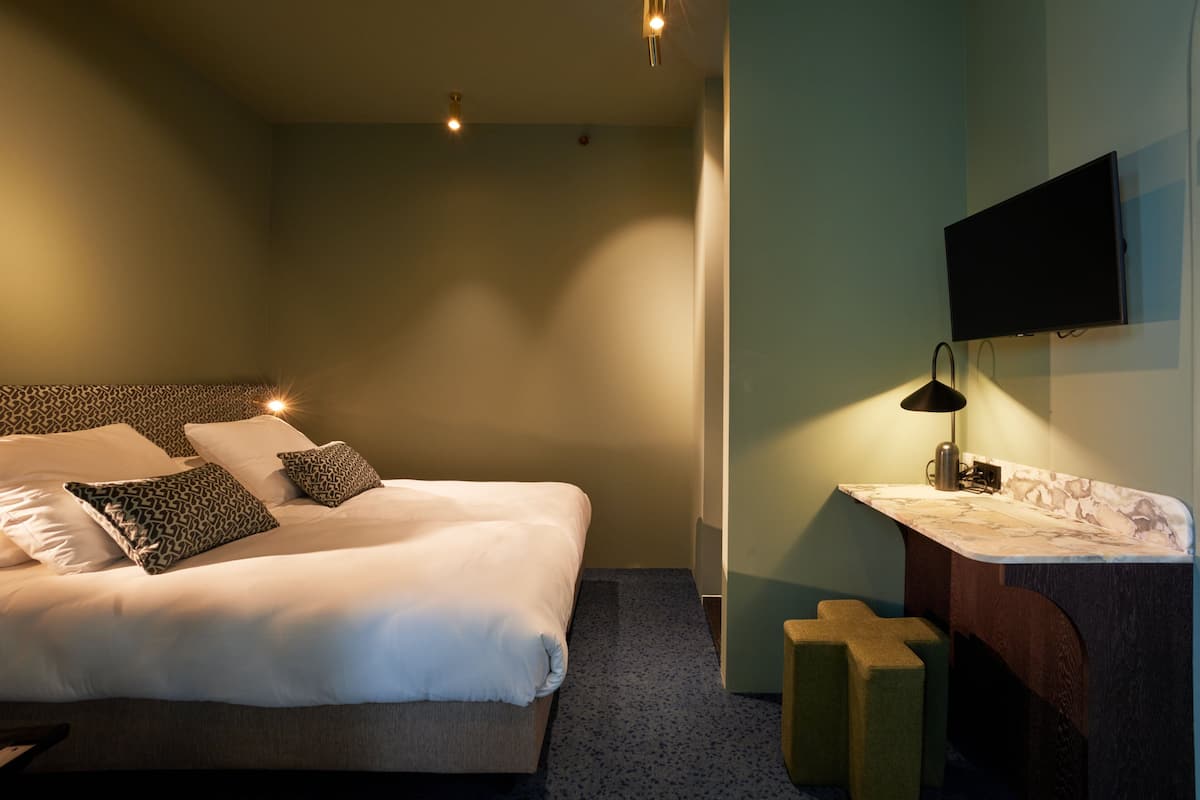 Ropa de cama hipoalergénica y minibar