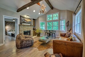 Smart TV, fireplace, music library, video library