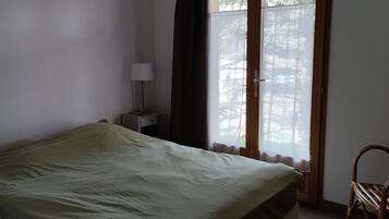 1 habitación, wifi gratis y ropa de cama