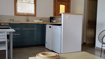 Refrigerador, horno, placa de cocina, lavavajillas