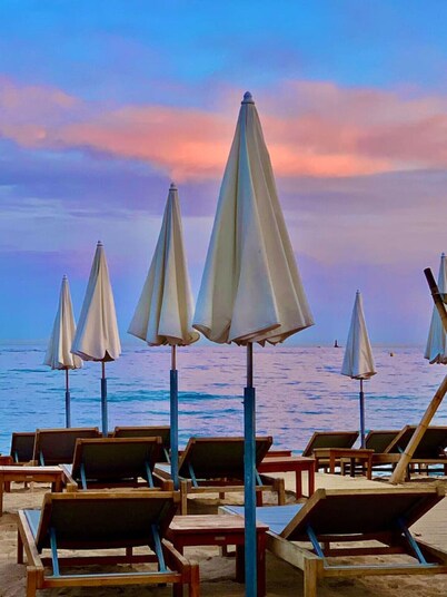 Riviera Cottage Cozy House in Old Town Antibes at 10min from sand beaches