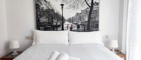 Coffres-forts dans les chambres, fer et planche Ă repasser