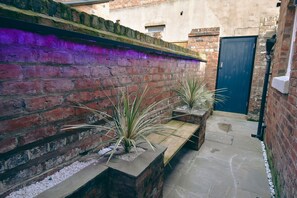 Terrace/patio - Central Stays - Luxury 3 Bedroom House in Central Chester (Chester)