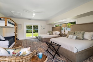3 habitaciones, escritorio, tabla de planchar con plancha y wifi