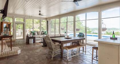 Windsor Estate overlooking the lake