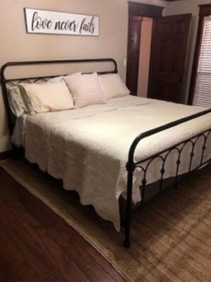 3 chambres, fer et planche à repasser, accès Internet