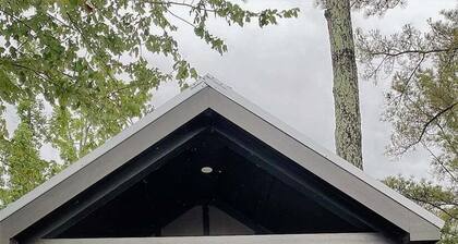 Pinewood Cottage at River Rocks Landing
