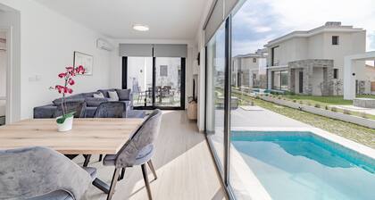 Thalassa & Thalassa Prive Residential Complexes