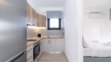 Villa, 3 habitaciones | Cocina privada | Frigorífico grande, microondas (previa solicitud) y horno