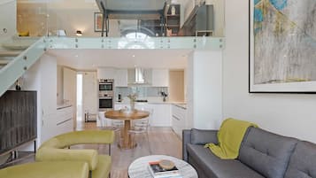 TV, offices