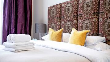 2 Schlafzimmer, Schreibtisch, Bügeleisen/Bügelbrett, WLAN