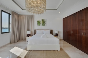 House | 6 bedrooms, premium bedding - 5 Villa w Private Pool Beach on Palm Jumeirah (Dubai)