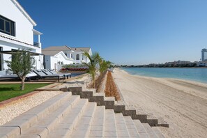 6 bedrooms - Villa on Beach w Private Pool The Palm Jumeirah (Dubai)