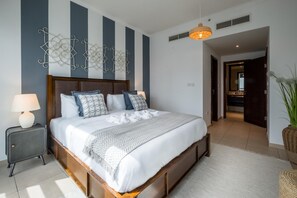 1 bedroom - Exclusive Apt w Burj Khalifa Next Door (Dubai)