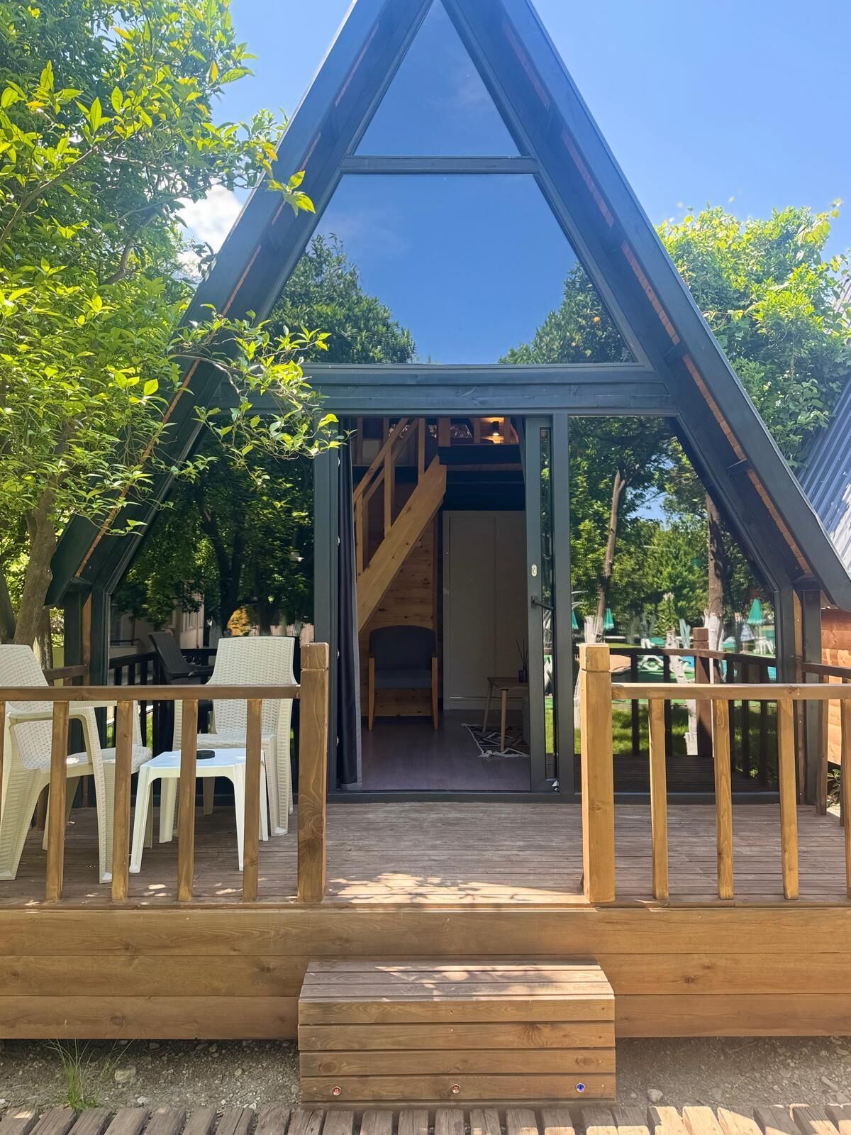 Deluxe Tree House | Minibar, laptop workspace, bed sheets