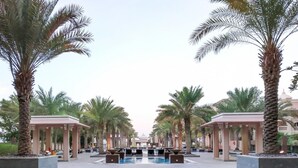Apartment - Charming Apt With Arabesque Sea View on the Palm Jumeirah (Dubai)