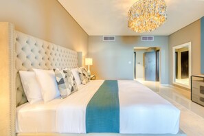 2 bedrooms - Luxury Palm Property w Beach Sea View (Dubai)