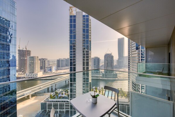 Studio - Stylish Studio w Dubai Canal Vw in Business Bay (Dubai)