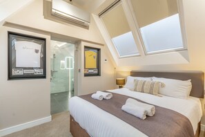Luxe studio suite, 1 tweepersoonsbed, uitzicht op stad | Individueel gedecoreerd, individueel gemeubileerd