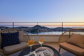 Departamento (2 Bedrooms) | Balcón