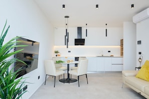 Lägenhet (2 Bedrooms) | Vardagsrum | LCD-tv